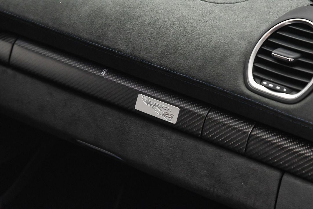 2024 Porsche 718 Cayman
