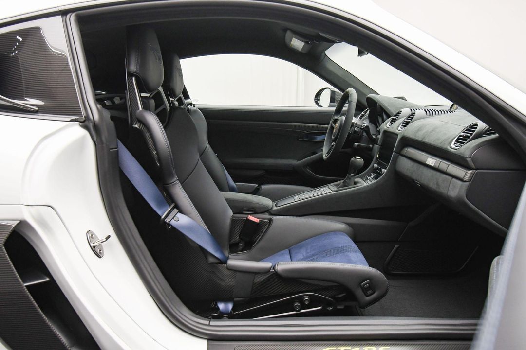 2024 Porsche 718 Cayman
