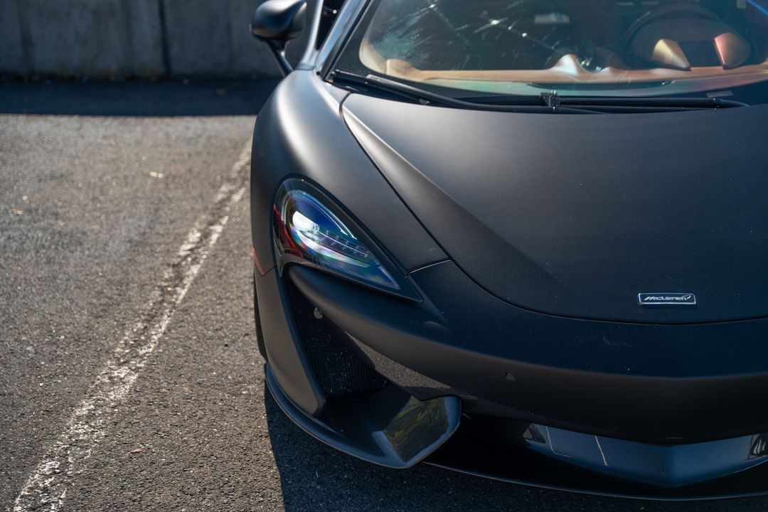 2017 McLaren 570GT