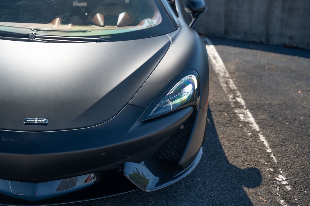 2017 McLaren 570GT