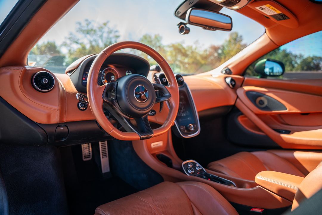 2017 McLaren 570GT