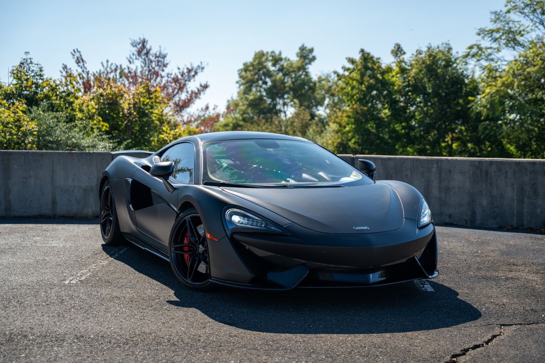 2017 McLaren 570GT