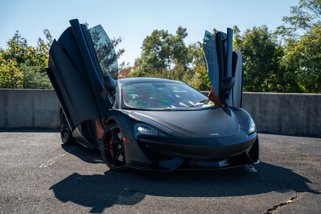 2017 McLaren 570GT
