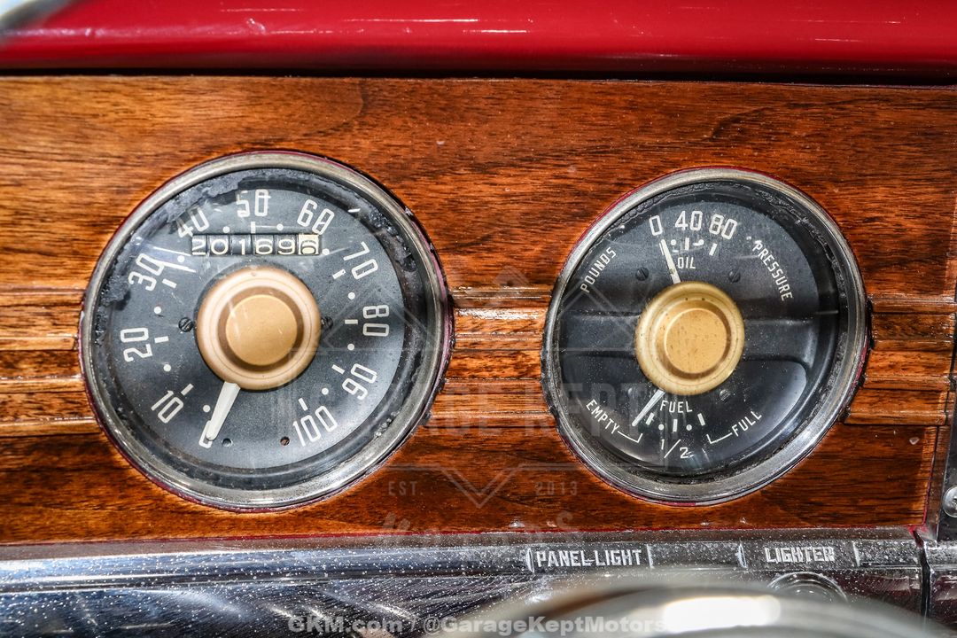 1949 Plymouth Super Deluxe