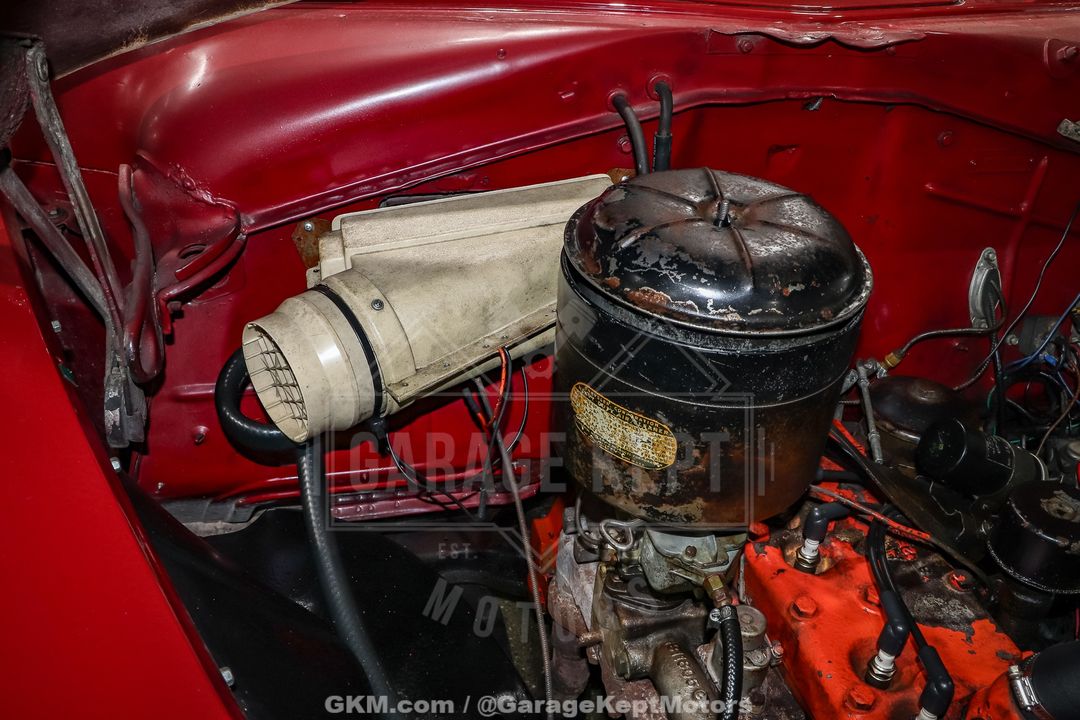 1949 Plymouth Super Deluxe