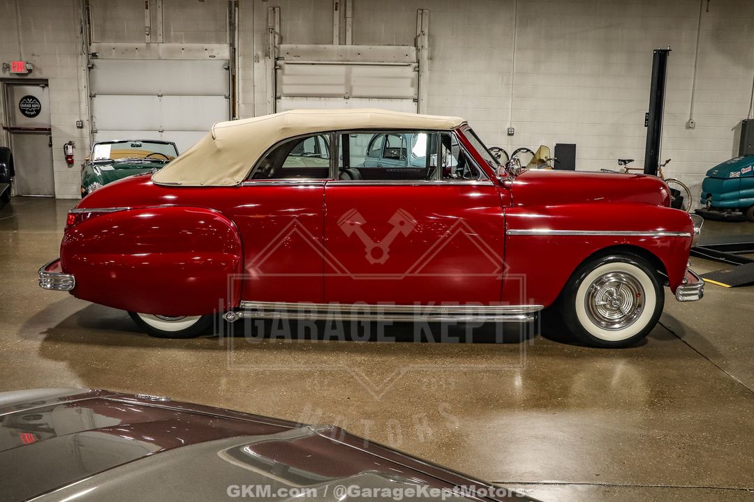 1949 Plymouth Super Deluxe