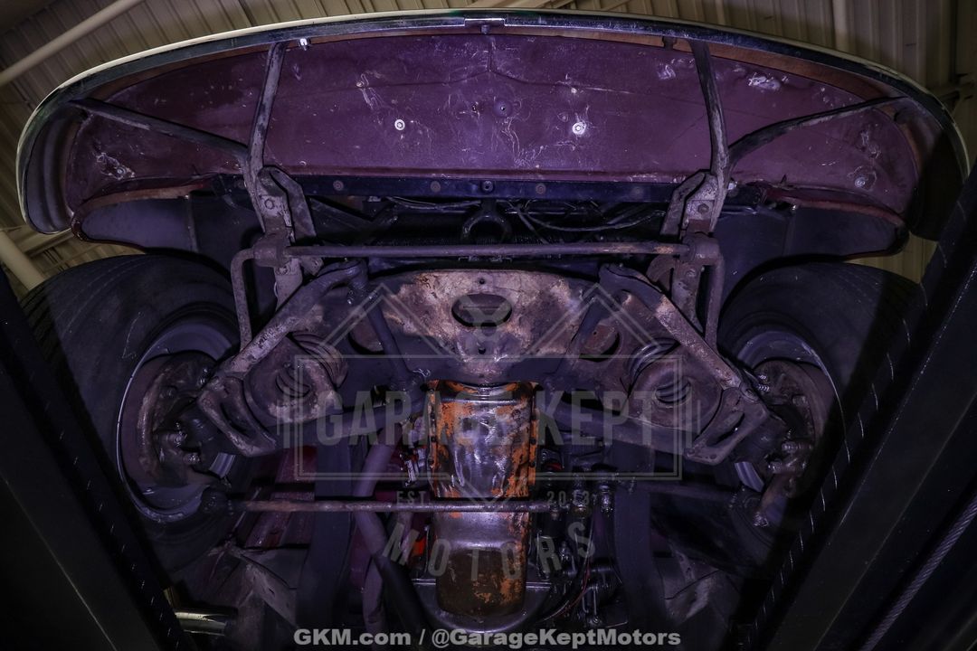1949 Plymouth Super Deluxe
