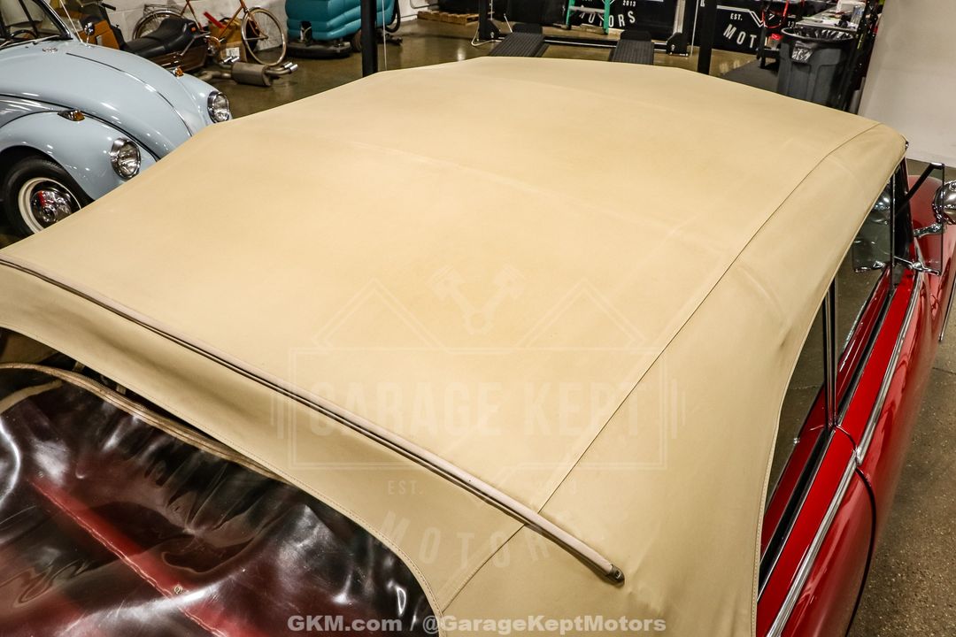 1949 Plymouth Super Deluxe