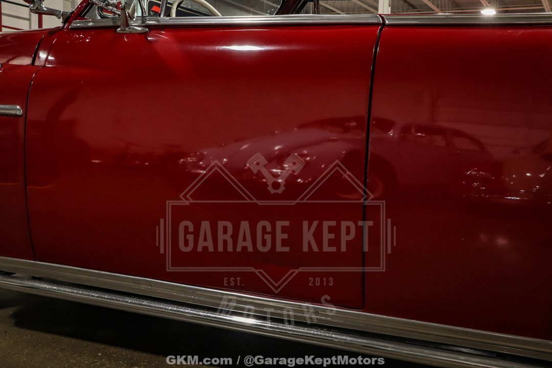 1949 Plymouth Super Deluxe