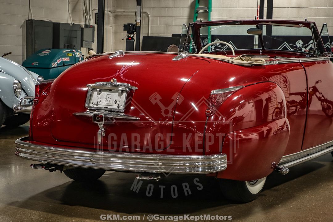 1949 Plymouth Super Deluxe