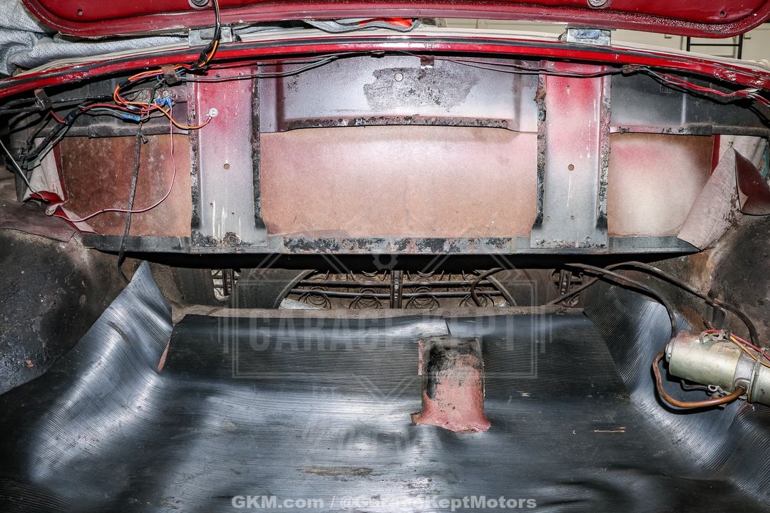 1949 Plymouth Super Deluxe
