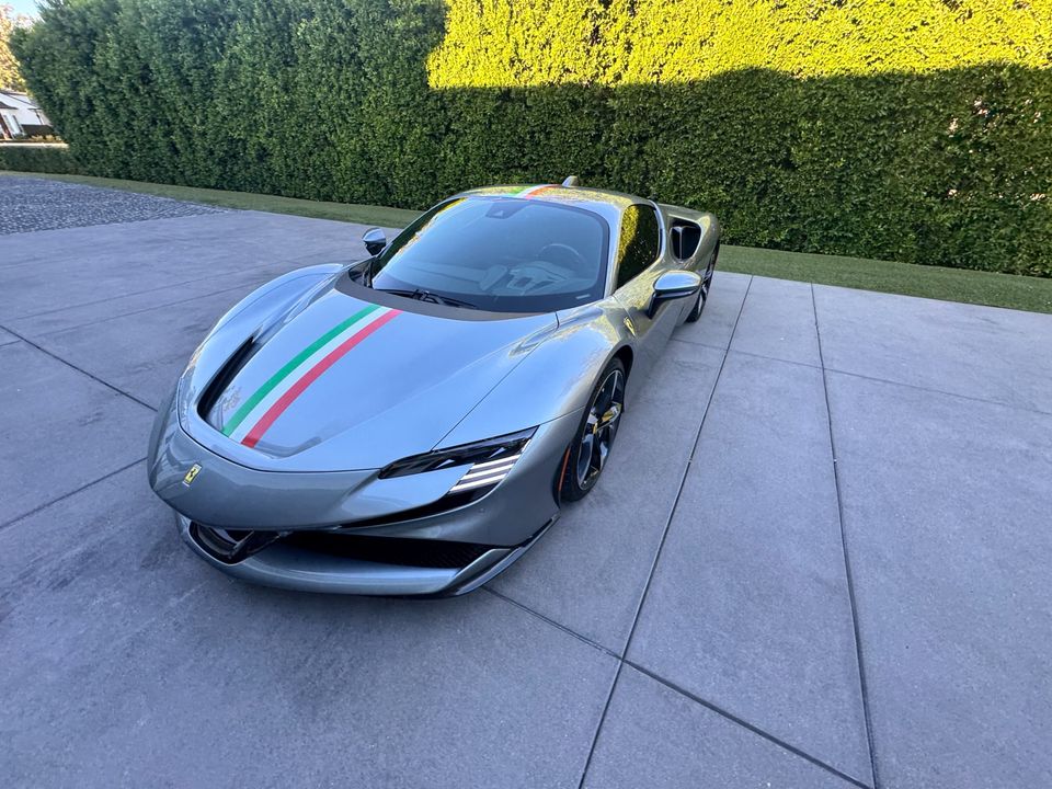 2023 Ferrari SF90 Stradale