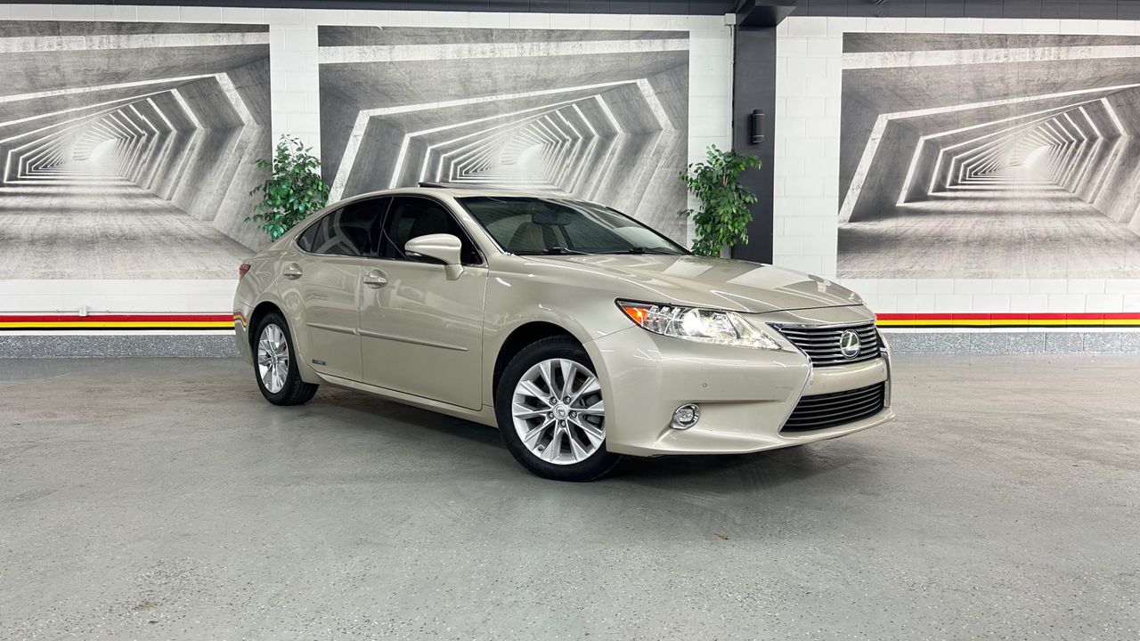 2014 Lexus ES 300h