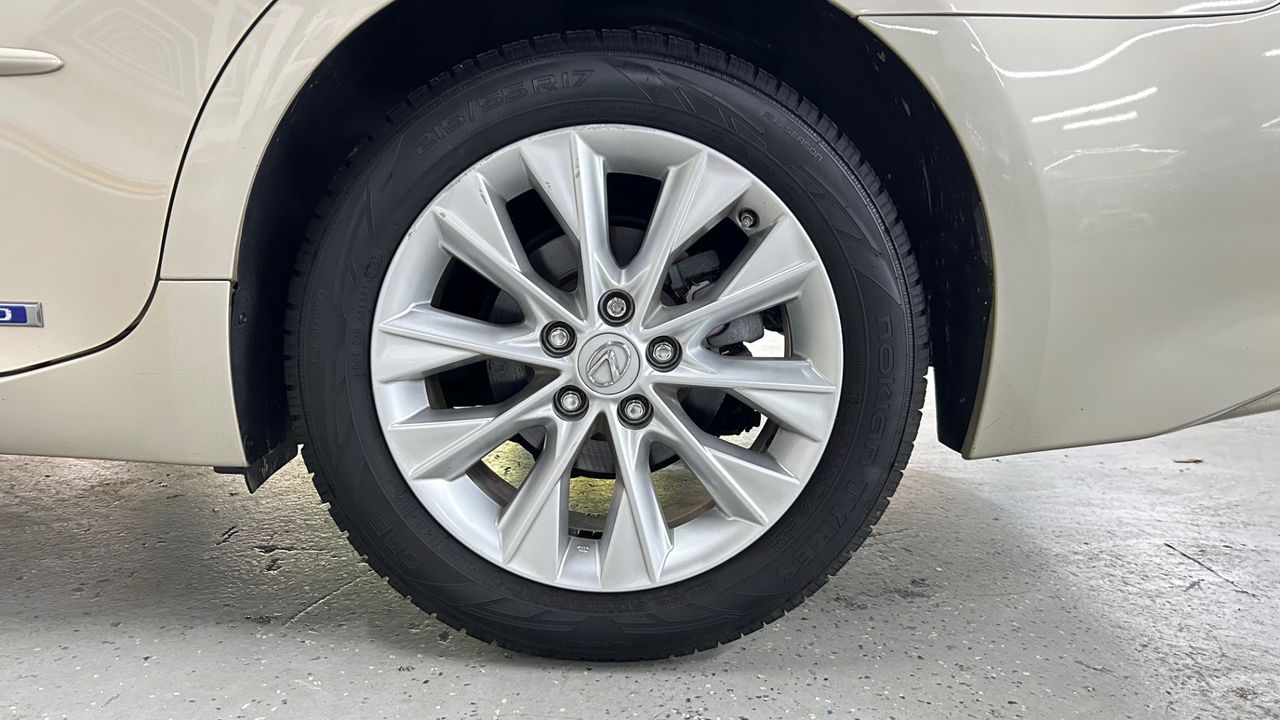 2014 Lexus ES 300h