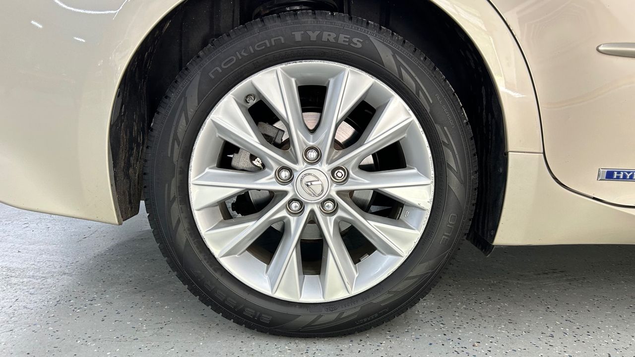 2014 Lexus ES 300h