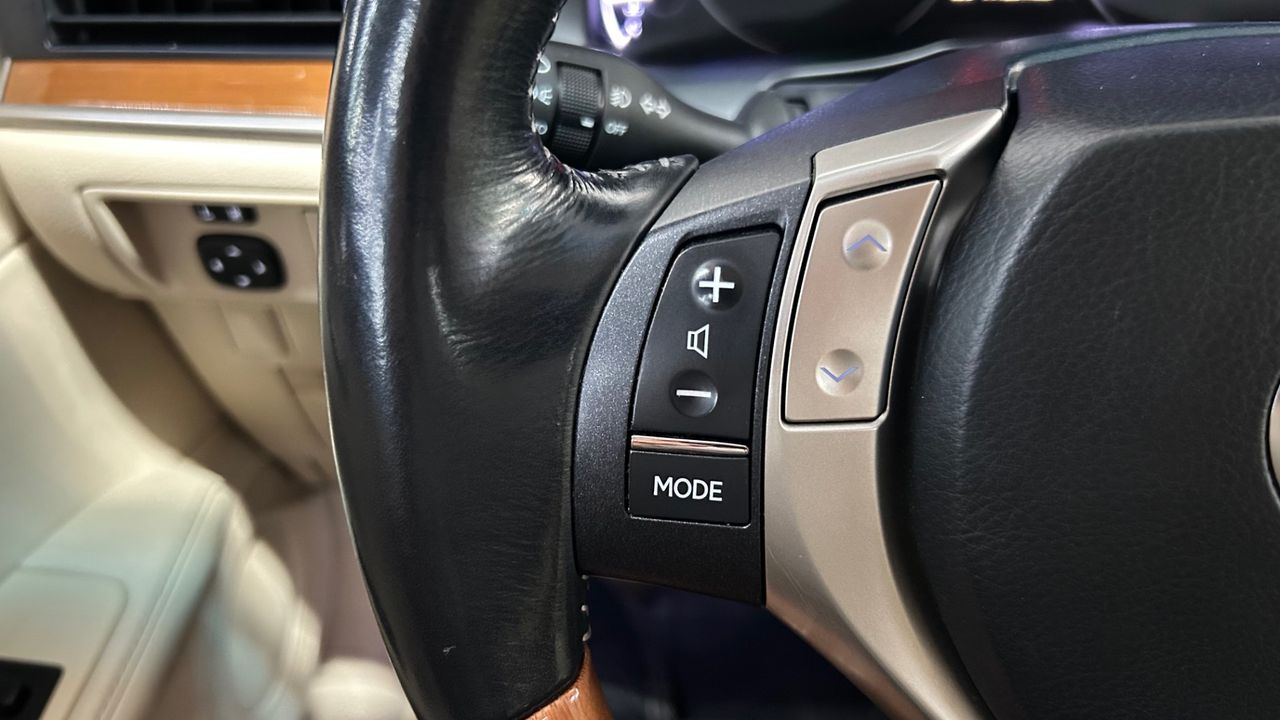 2014 Lexus ES 300h