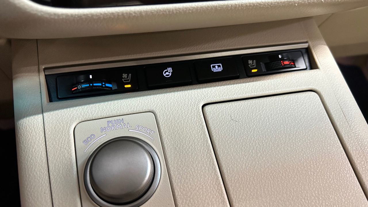 2014 Lexus ES 300h