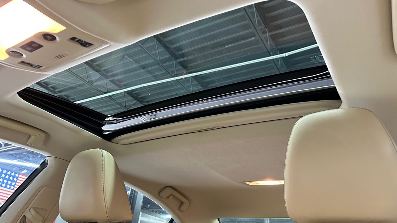 2014 Lexus ES 300h