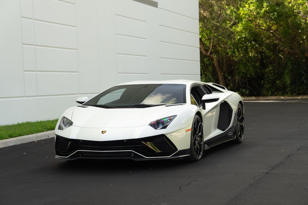 2022 Lamborghini Aventador