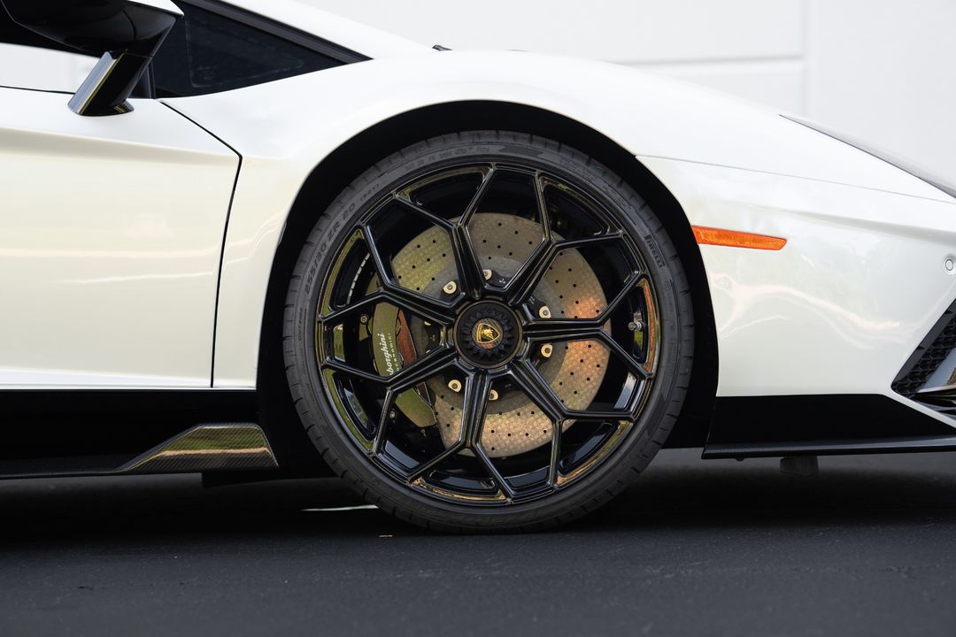 2022 Lamborghini Aventador