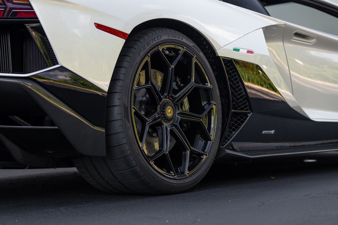 2022 Lamborghini Aventador