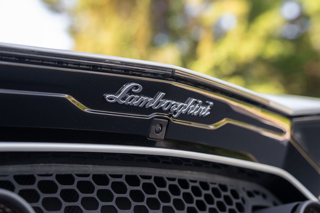 2022 Lamborghini Aventador