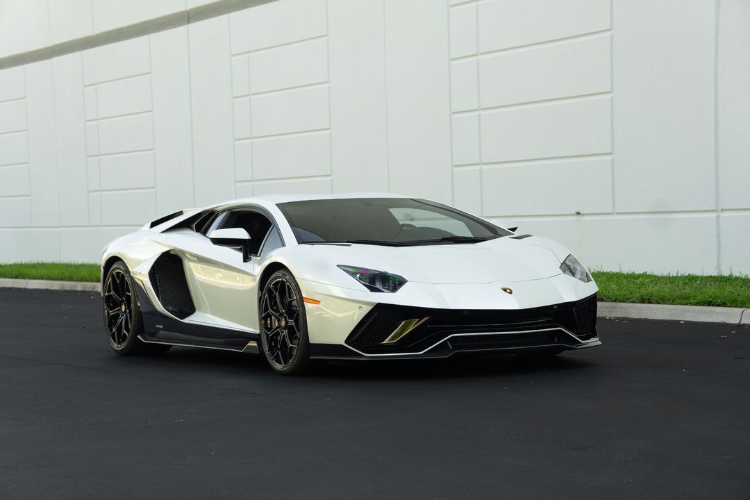 2022 Lamborghini Aventador