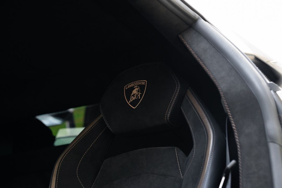 2022 Lamborghini Aventador