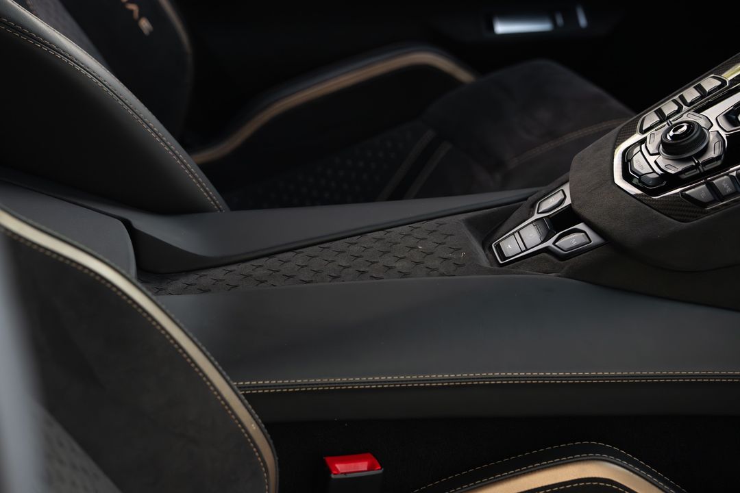 2022 Lamborghini Aventador
