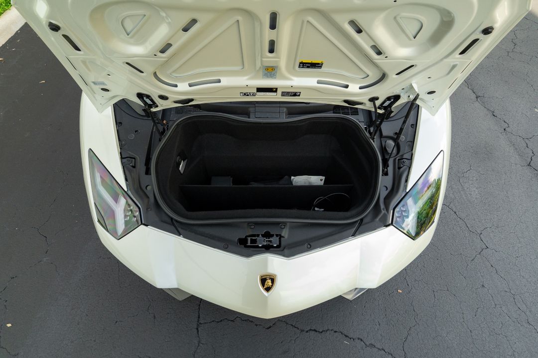 2022 Lamborghini Aventador
