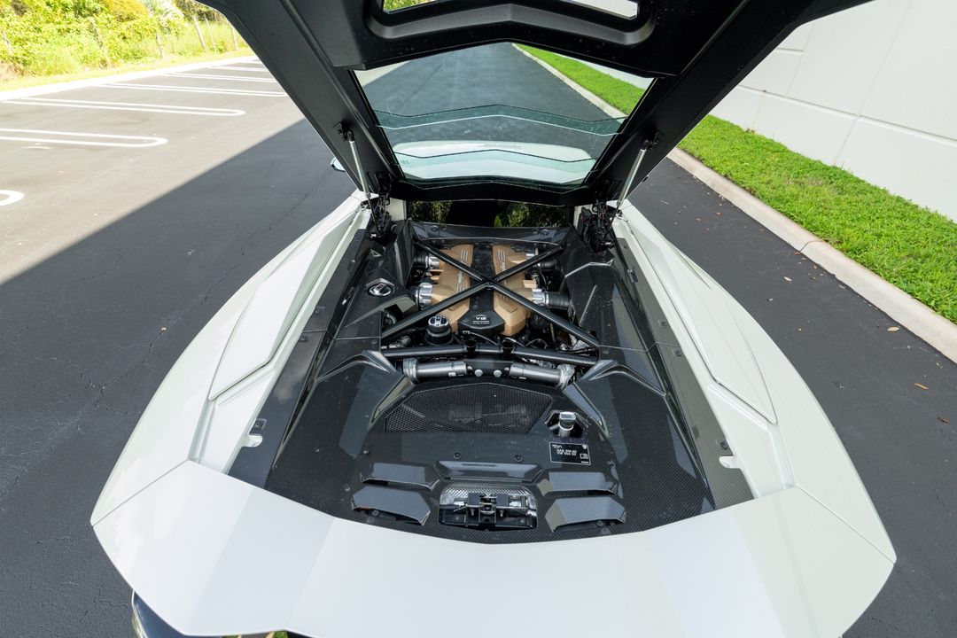 2022 Lamborghini Aventador