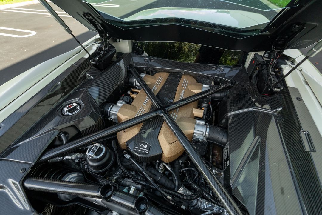 2022 Lamborghini Aventador
