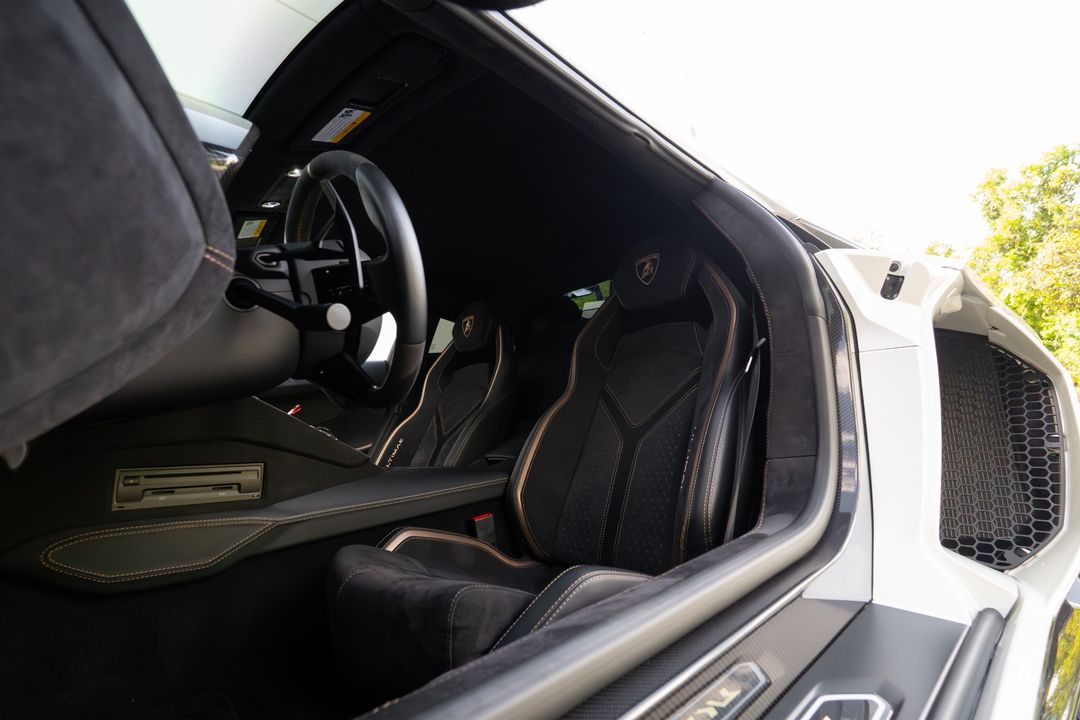 2022 Lamborghini Aventador