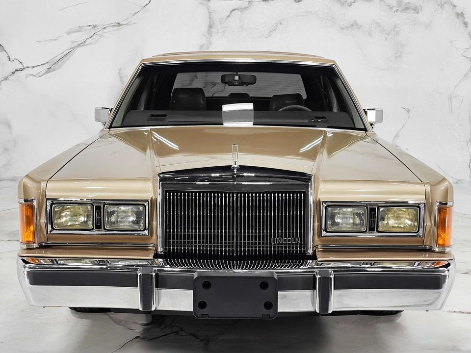 1989 Lincoln Town Car