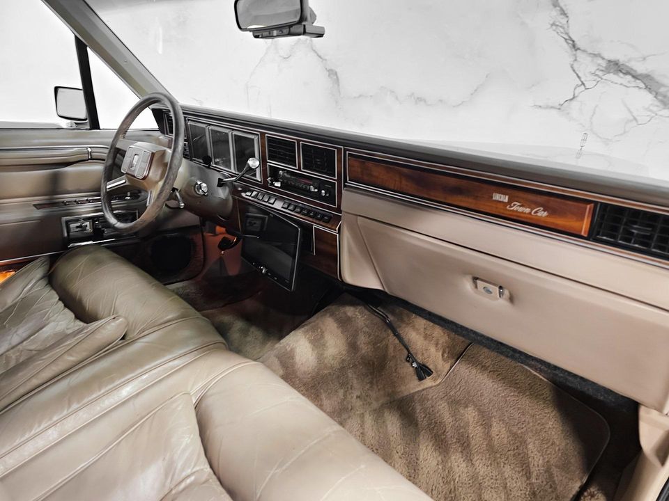 1989 Lincoln Town Car