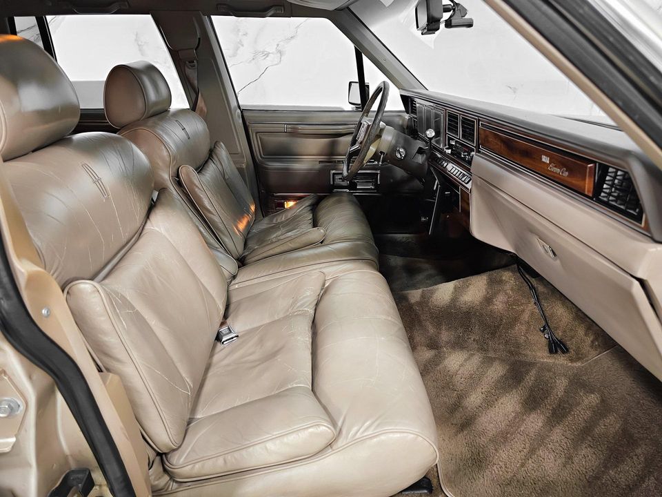1989 Lincoln Town Car