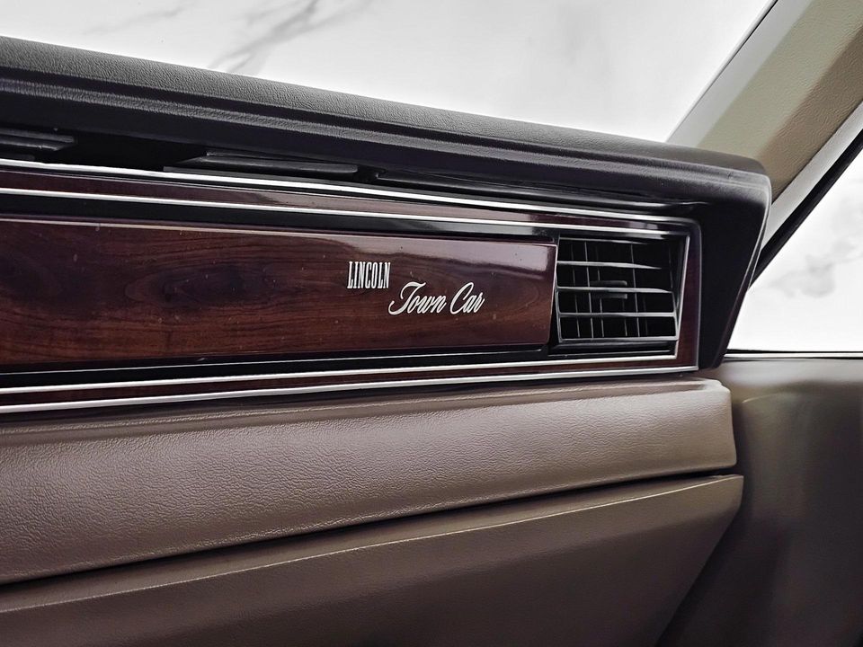 1989 Lincoln Town Car