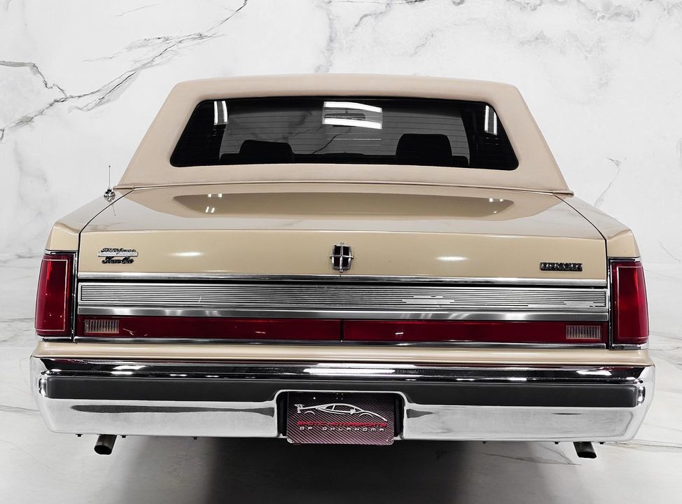 1989 Lincoln Town Car