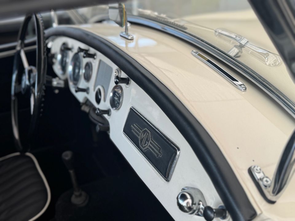 1957 MG MGA