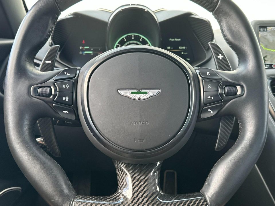 2019 Aston Martin DBS