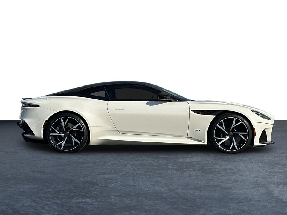 2019 Aston Martin DBS