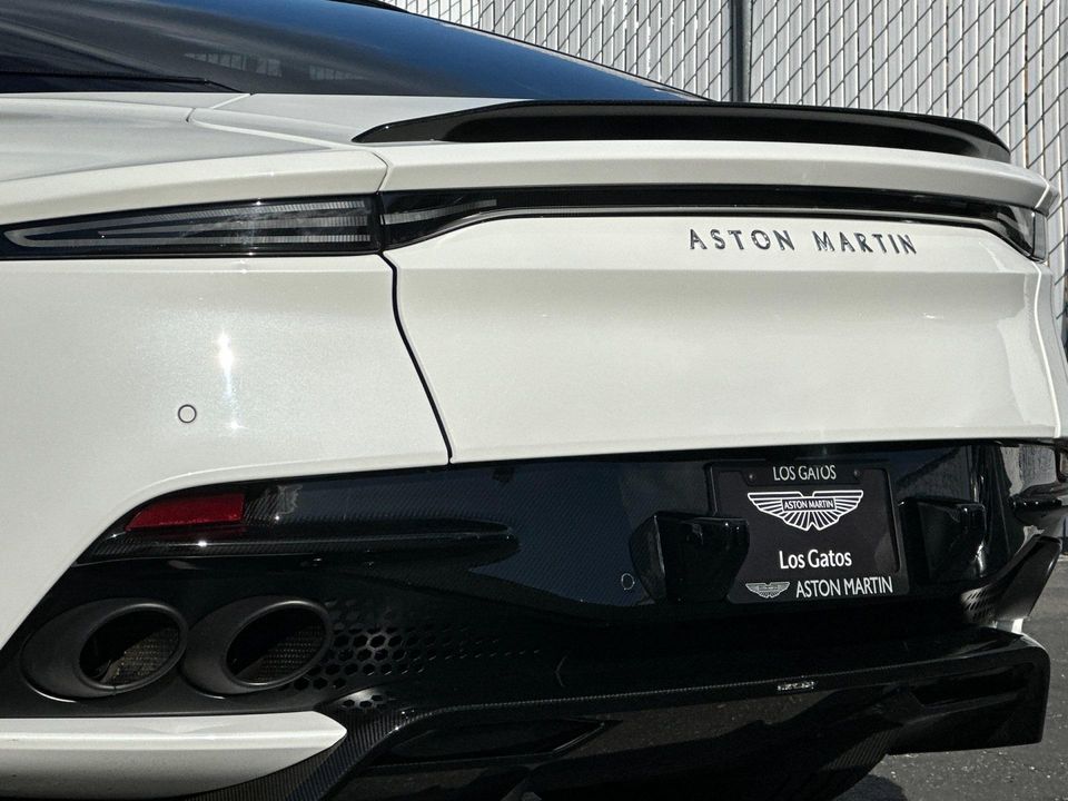 2019 Aston Martin DBS