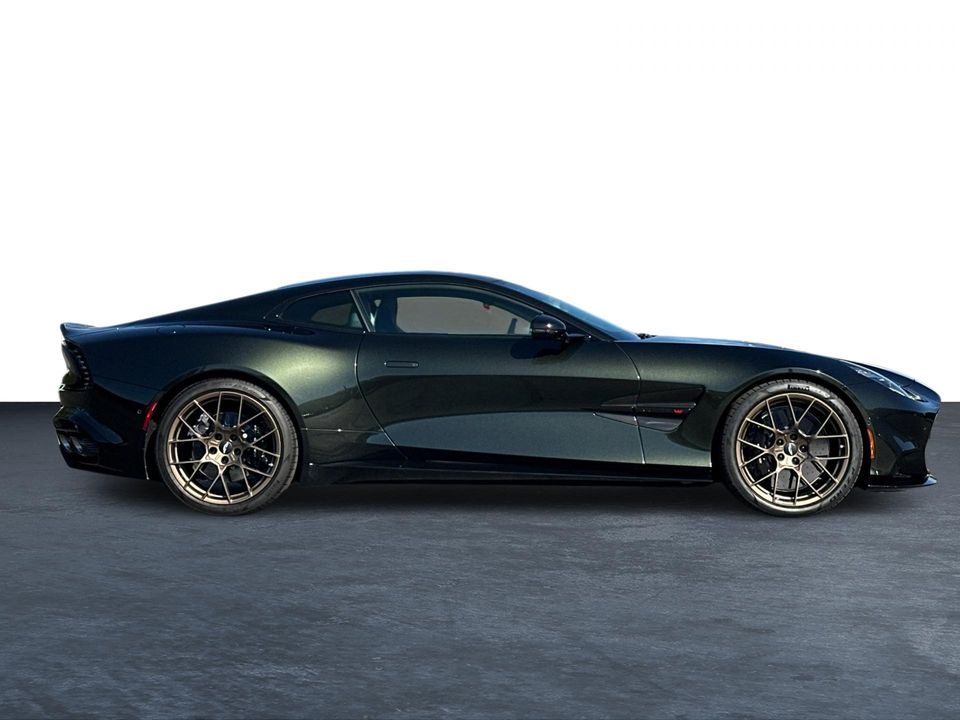 2025 Aston Martin Vanquish
