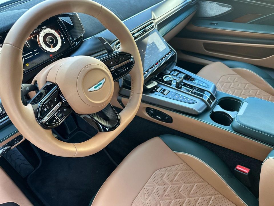2025 Aston Martin Vanquish