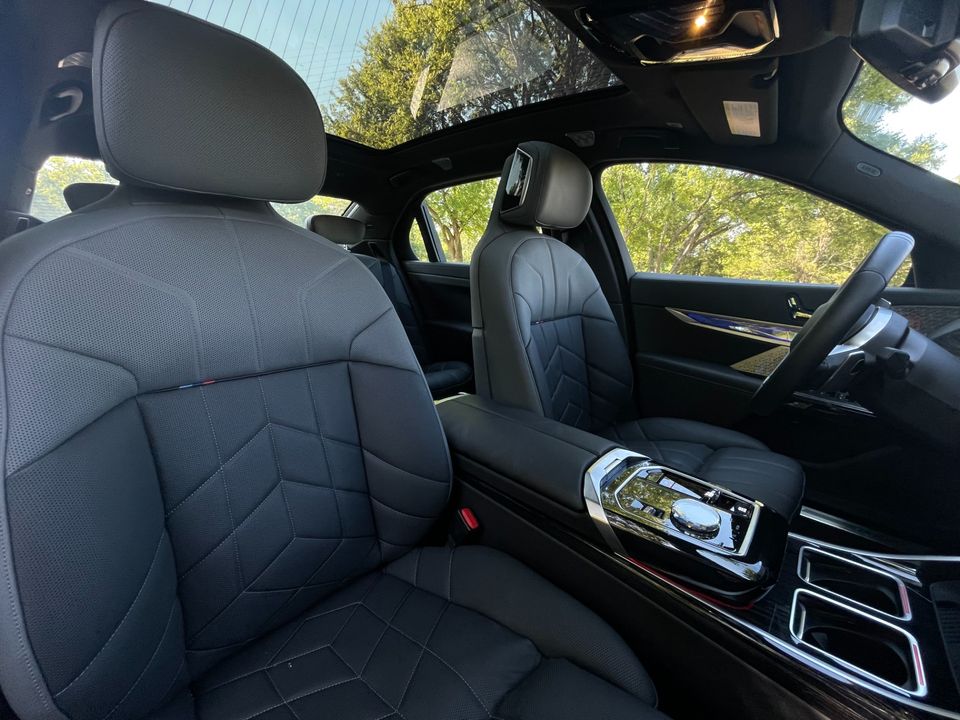 2024 BMW 760i