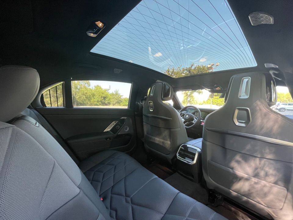 2024 BMW 760i