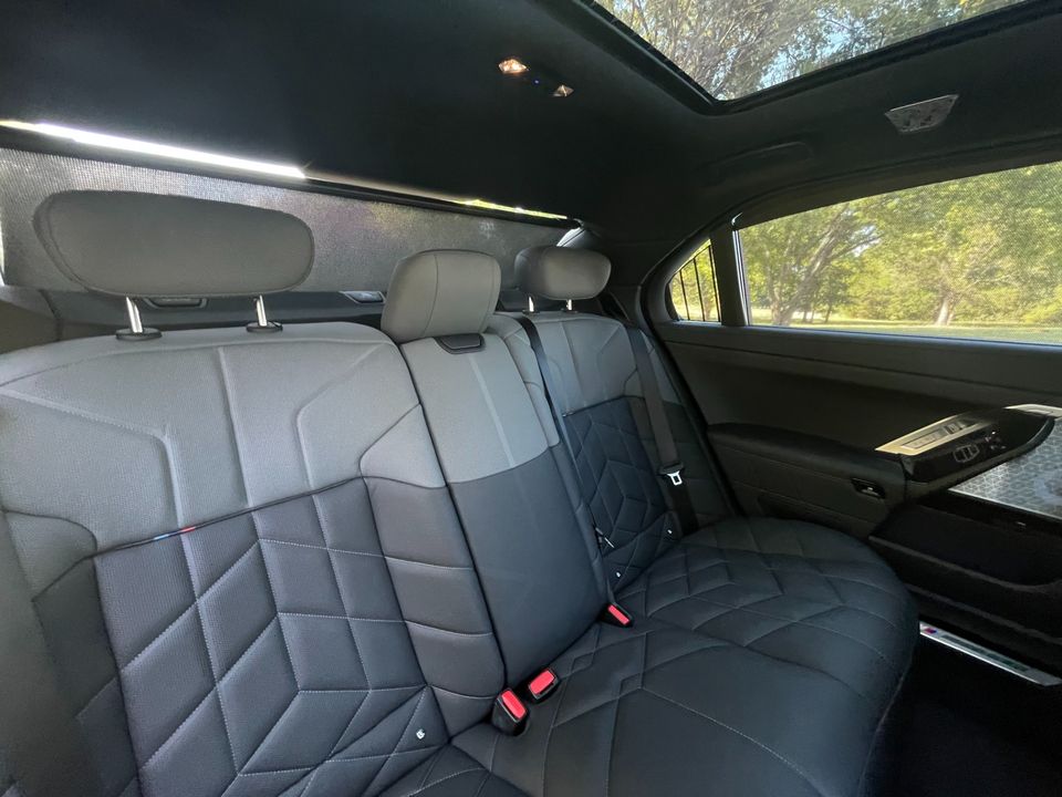 2024 BMW 760i