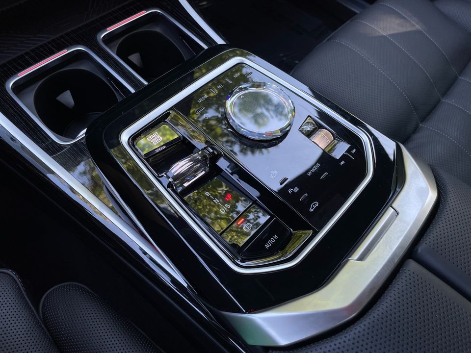 2024 BMW 760i