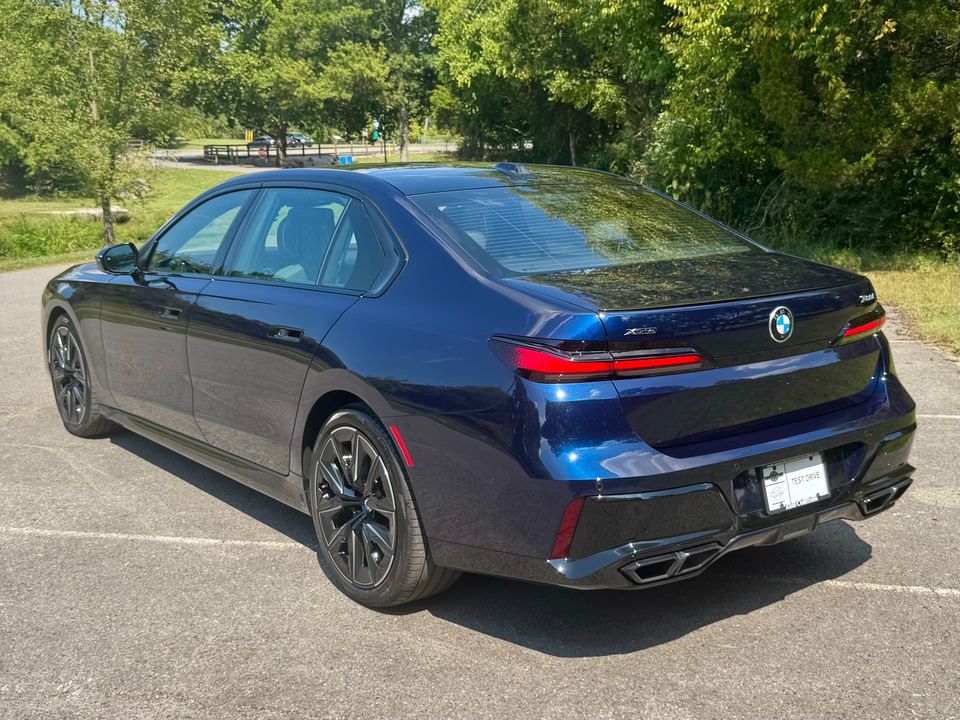 2024 BMW 760i