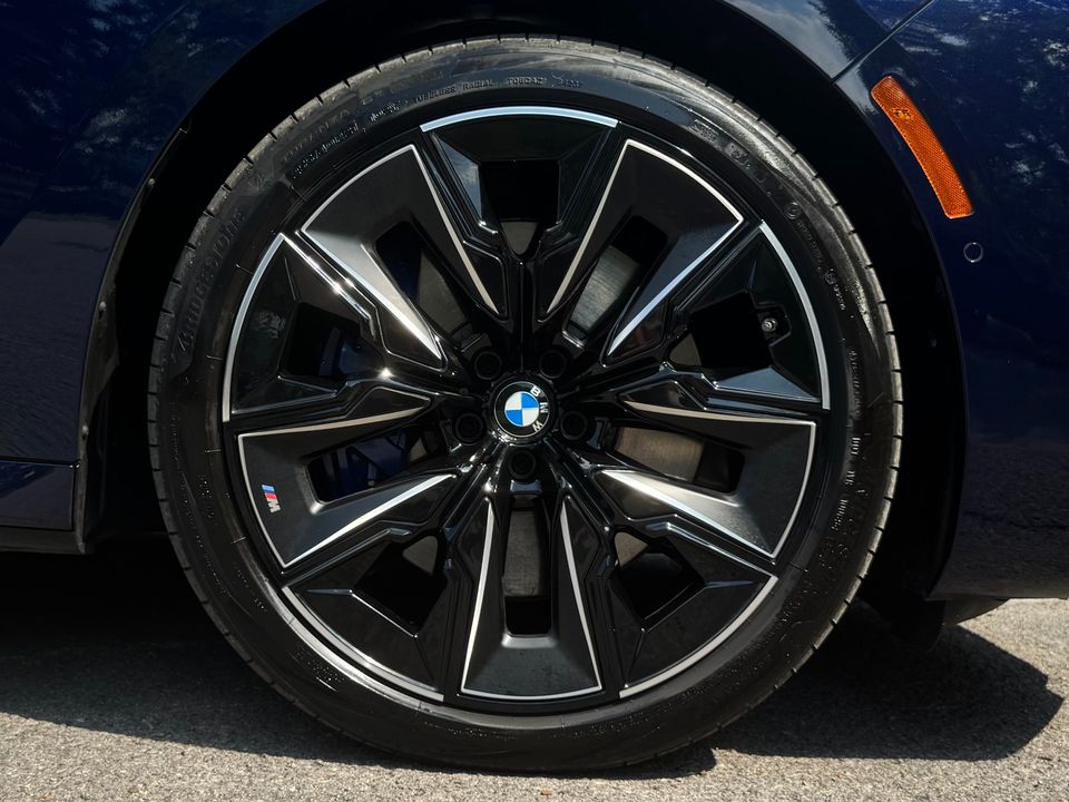 2024 BMW 760i